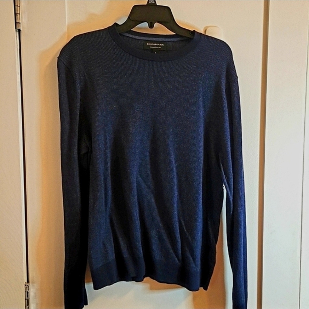 Banana Republic Premium Luxe Yarn - Crewneck Sweater- Slim Fit Size L